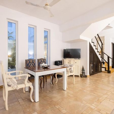 Snowdrop- Exquisite 3Bhk Villa With Pool- Candolim By Staymonkey Calangute Exteriör bild